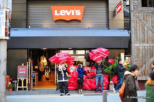 Levi's