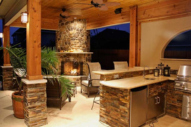 Welcoming-Fire-Place-Rustic-homes