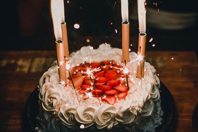 Adult birthday ideas of truffle cake